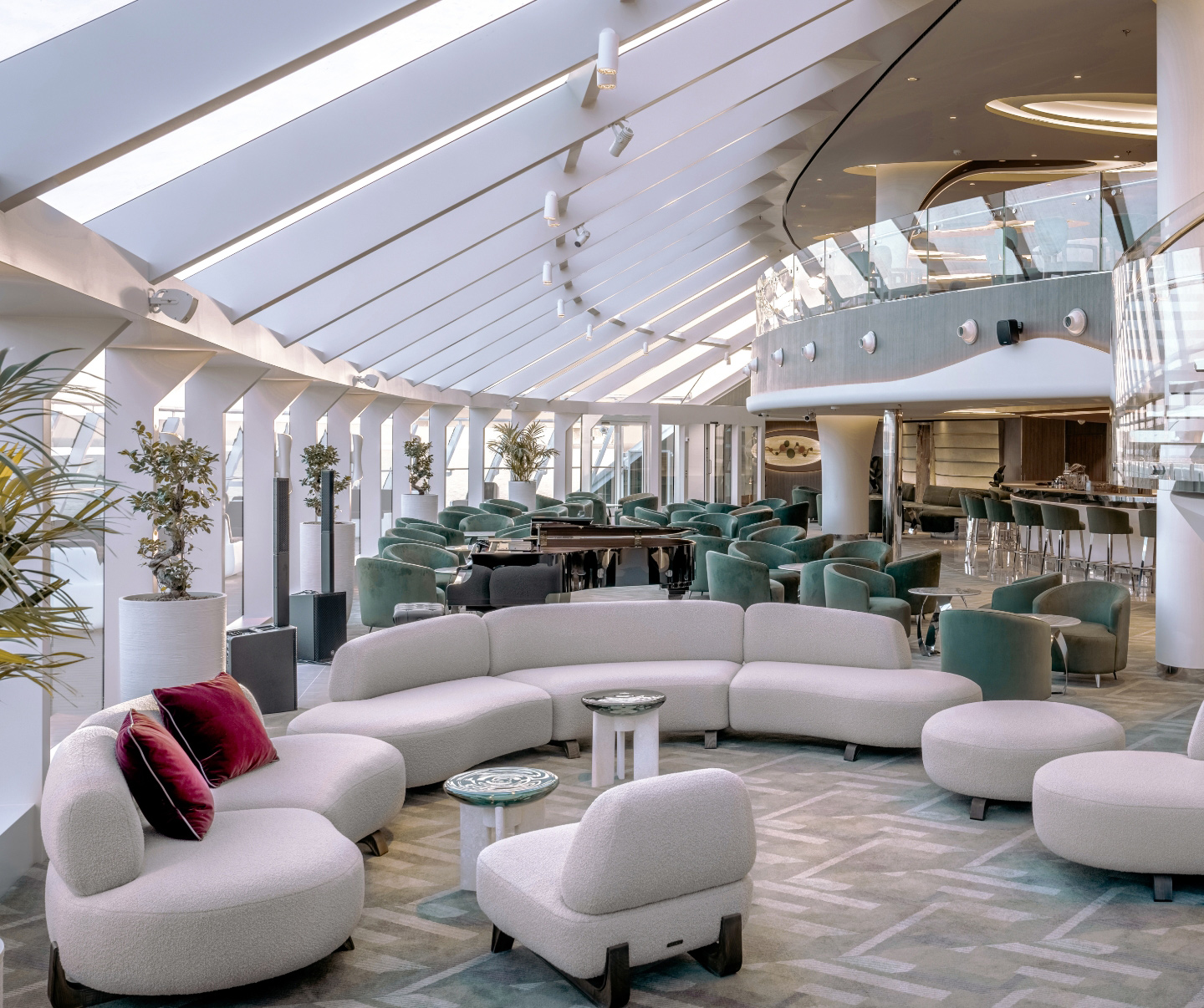 https://www.msccruisesusa.com/-/media/US/MSC-Yacht-Club-experience/YC-Landing/Desktop/top-sail-lounge-image-desktop-v2