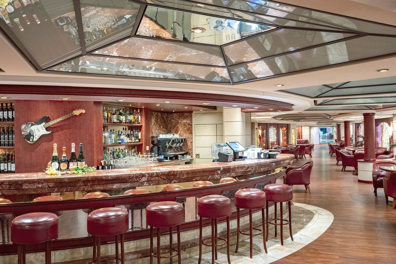 The wine bar on the cruise ship invites guests to relax and enjoy moments of connection | MSC Cruises