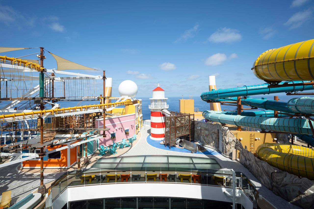 Exciting waterslides and high rope course at The Harbour on MSC World America | MSC Cruises